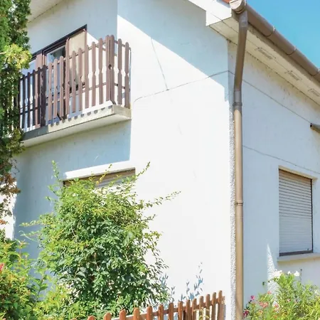 Three-bedroom In Zamárdi